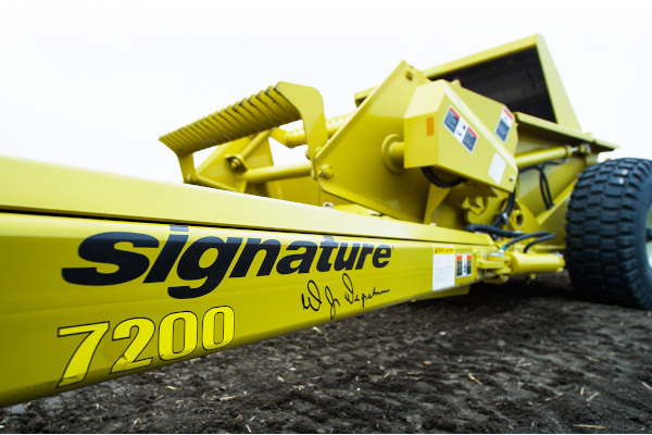 Degelman | Signature Rock Pickers | Model Signature 7200 for sale at White's Farm Supply