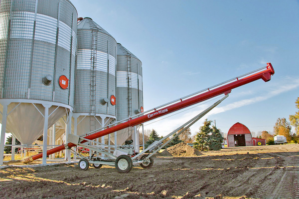 Farm King | Conventional Auger / Truck Loader | Model 1031 for sale at White's Farm Supply