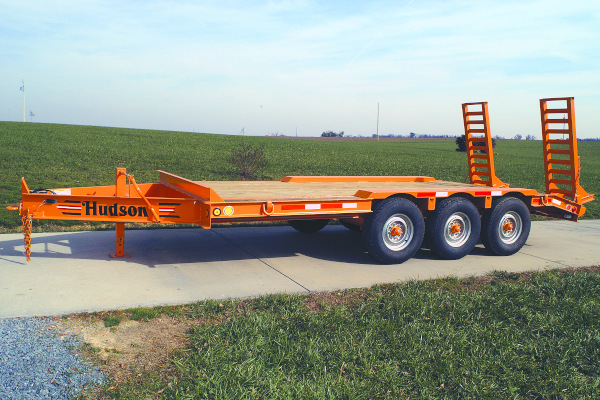 Hudson Brothers | Deckover Equipment Trailers | Model HS16 - 9 Ton Capacity for sale at White's Farm Supply