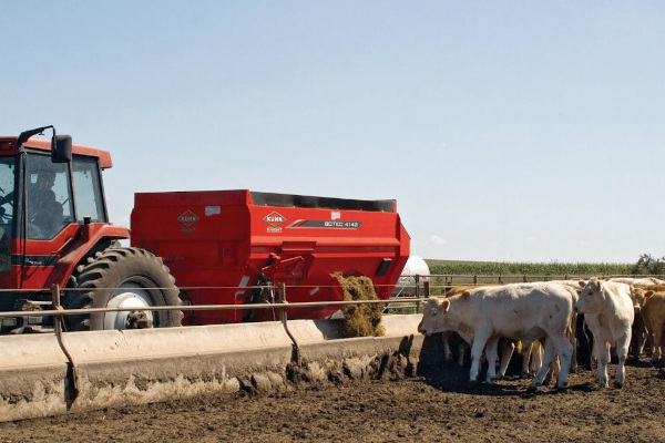 Kuhn | 4100 Series | Model 4136 Trailer for sale at White's Farm Supply