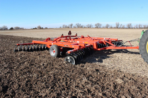 Kuhn | 7305 Tandem | Model 7305-18N for sale at White's Farm Supply