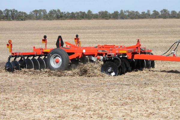 Kuhn | 8100 Tandem | Model 8100-12N for sale at White's Farm Supply