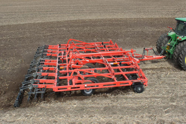 Kuhn | Landsman® 6205 | Model LANDSMAN 6205-18 for sale at White's Farm Supply