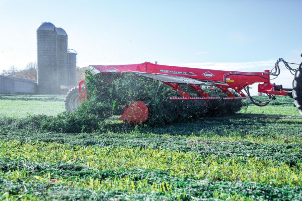 Kuhn | MM 701 & MM 890 | Model MM 701 for sale at White's Farm Supply