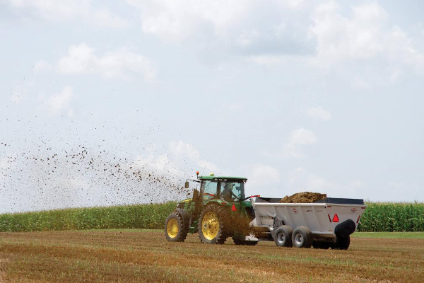 Kuhn | SLC 100 Series | Model SLC 126 10 - Bolt Trailer for sale at White's Farm Supply