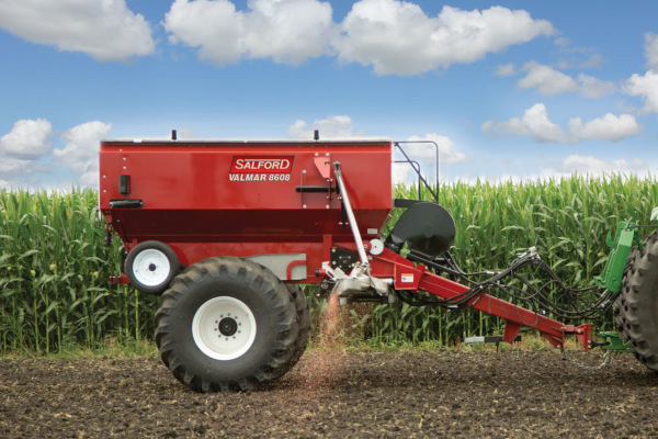 Salford Group | VALMAR Airflo 8600 | Model VALMAR AirFlo 8600 Pull-Type Fertilizer Spreader for sale at White's Farm Supply