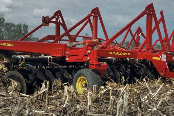 Sunflower | 1544 Four-Section Disc Harrows | Model 1544-42 for sale at White's Farm Supply