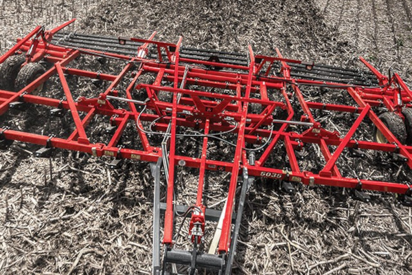 Sunflower | Field Cultivators | 5035 Three-Section Field Cultivator for sale at White's Farm Supply