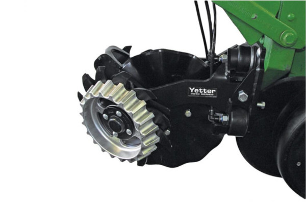 Yetter | 2940-010 Air Adjust™ Coulter/Row Cleaner Combo | Model 2940-010A-FW for sale at White's Farm Supply