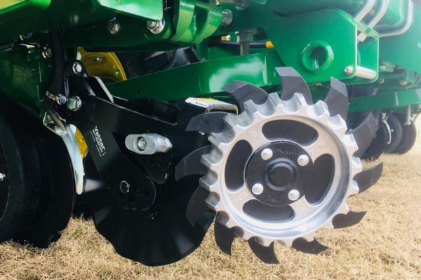Yetter | Planter-Mount Row Cleaner Combos | 2966-021 Floating Row Cleaner for No-Till Coulters for sale at White's Farm Supply