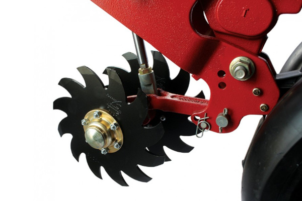 Yetter | Closing Wheels | 6000 Sharktooth® Closing Wheel for Case IH 2000 Series for sale at White's Farm Supply