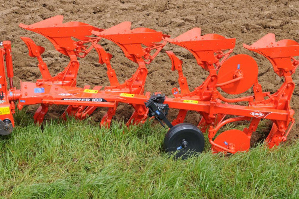 Kuhn Master 103 2E for sale at White's Farm Supply